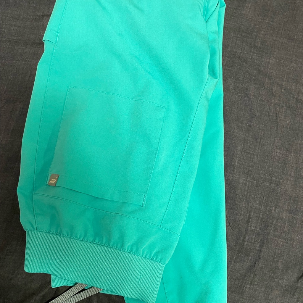 Fabletics Scrub Pant